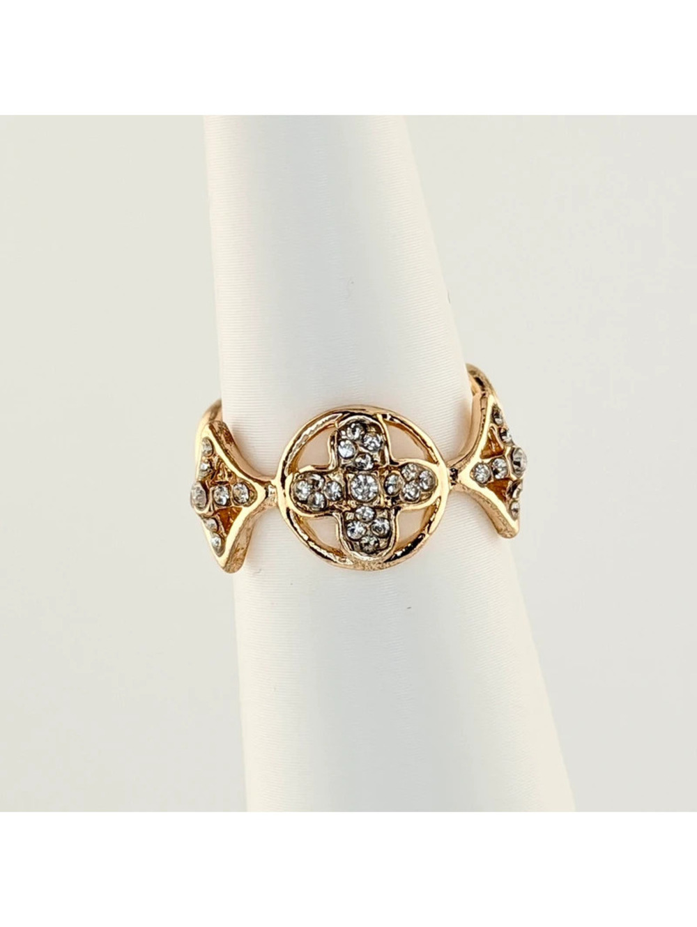 Boutique Adjustable Ring Sz 7 Clover Cz on Yellow Gold Plating